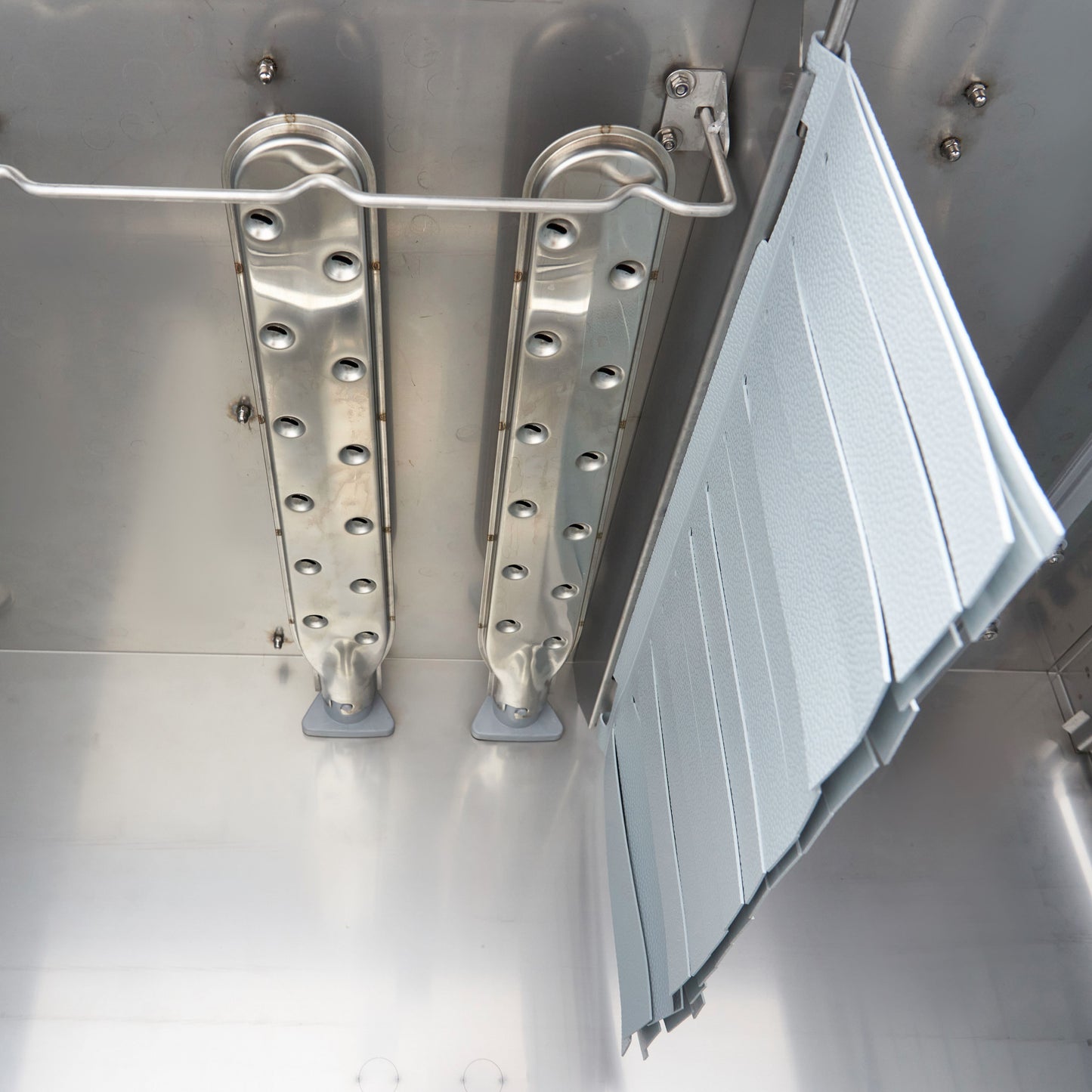 Rack Conveyor Dishwasher - Right Exit