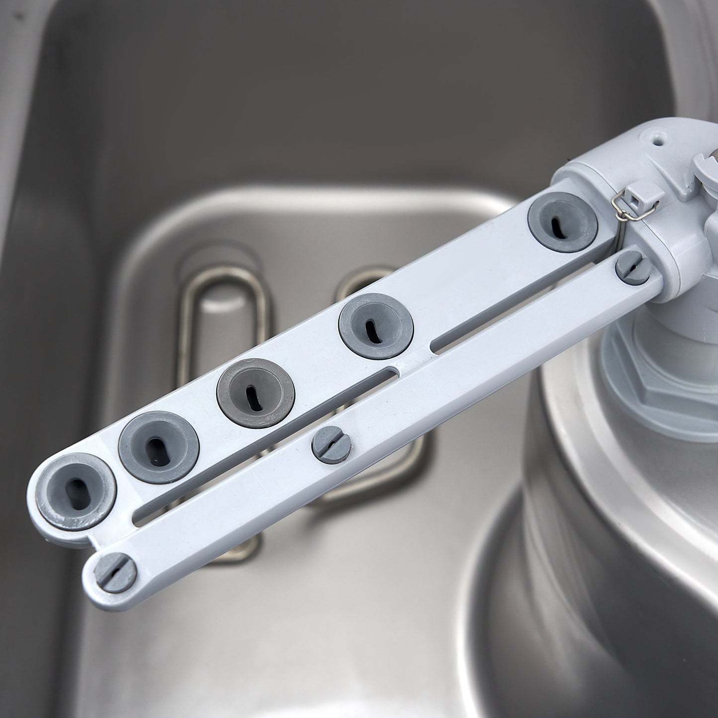 Pass Through Dishwasher - 50x50cm - With Drain, Rinse Aid and Soap Pumps - 400V